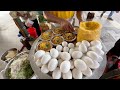 Kolkatas famous egg ghugni at railway station  indian street food