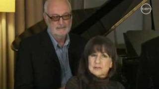 Part 1 of 2 -- Judith Durham &amp; The Seekers to tour again