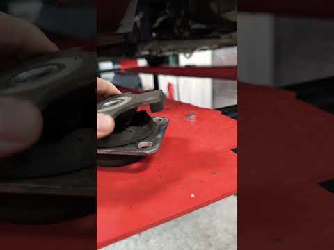 How to tell if your Ferrari F430s engine mounts are bad. #ferrari #diy #automobile