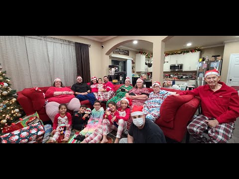 Vlog: *December 24-25, 2021* ~Spend Christmas w/ Us!~