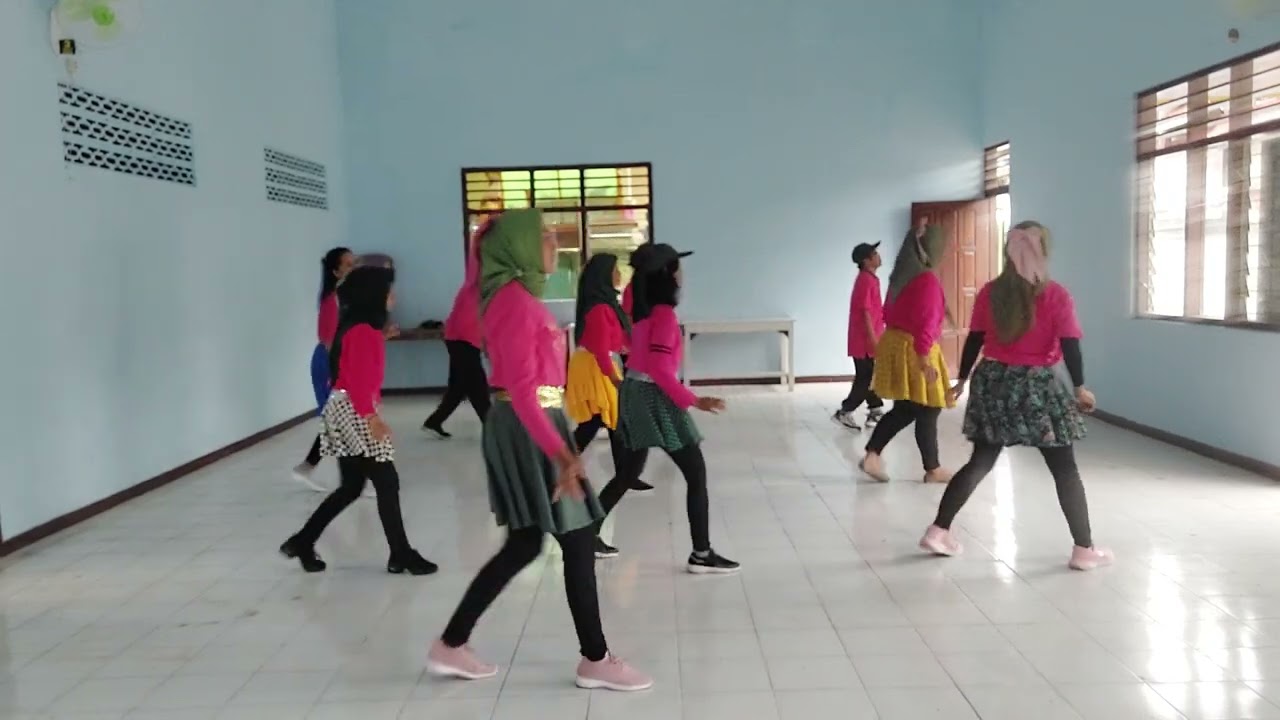 Mba Jamu Gendong | Line Dance | Absolute Beginner | Choreo by Bp. Suroto (INA) | Demo by LDCS