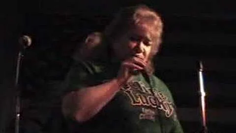 Janet Silva Sings "I'm Not Lisa" at The Waterford ...