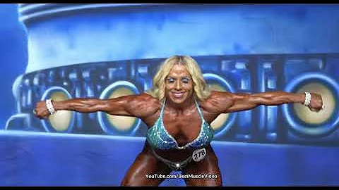 ⭐️ NPC Physique Julie Warbler in 4K