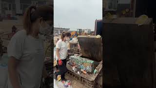 Download Lagu How junk dealers make lakhs from cold drink cans MP3