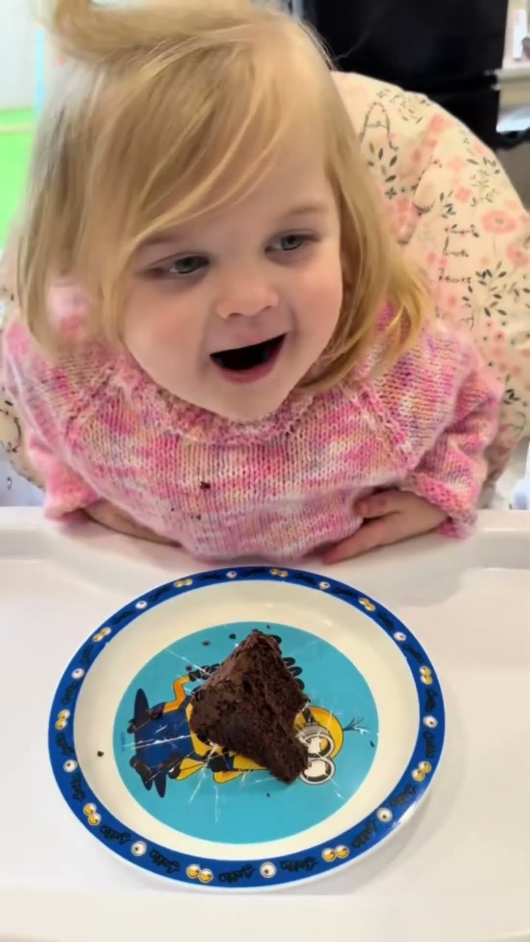 She wants cake ??