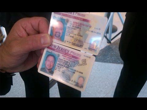 Видео: Как мне изменить свое имя в DMV в Нью-Джерси?
