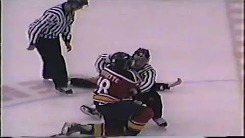 Hockey Fight Dufort VS Morrissette