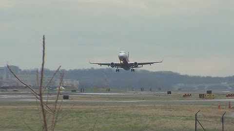 FAA will reduce air traffic amid shutdown