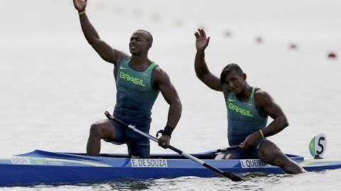 Brasil é medalha de prata na canoa dupla de 1000m com Isaquias e Erlon