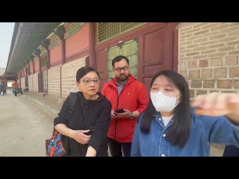 Tour Guide of Gyeongbokgung Palace