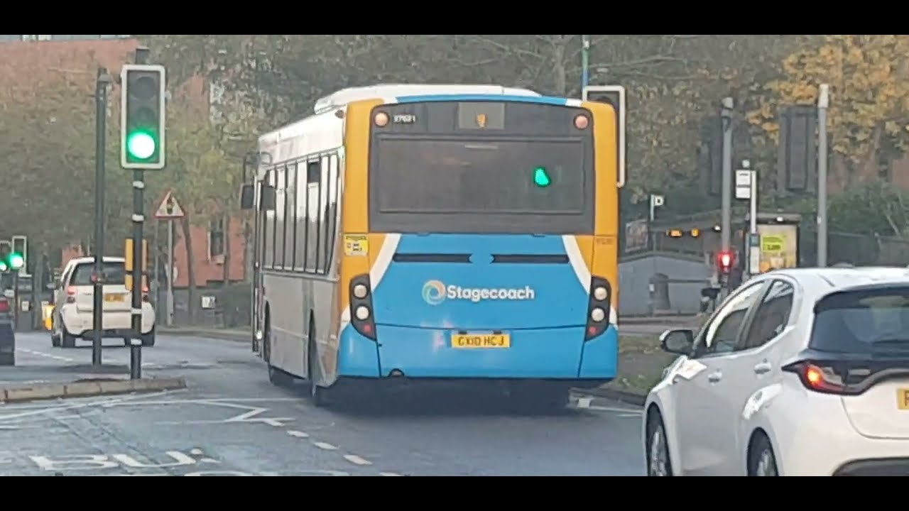 here-is-the-new-livery-stagecoach-bus-27621-on-the-number-3-in
