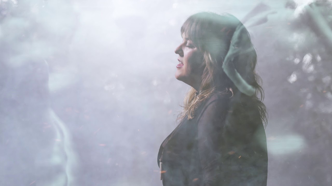 The Last Revel - Roses - feat. Rachel Hanson