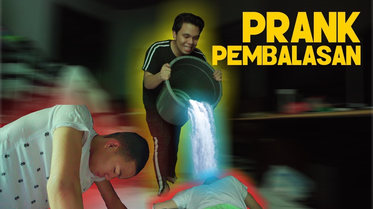 PRANK Saaih Halilintar BANGUNIN DI GUYUR AIR ES