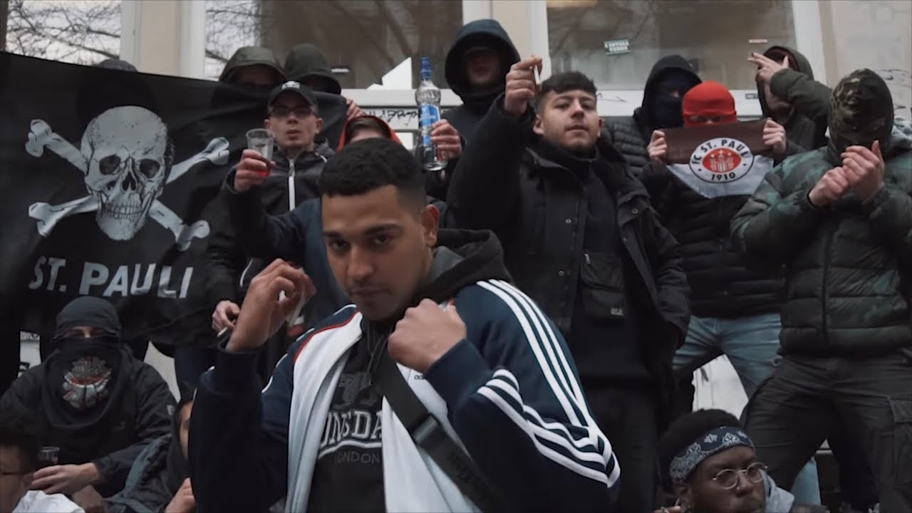 Halbweiss - Thron ft. Tom Hengst (prod. by MOSES)