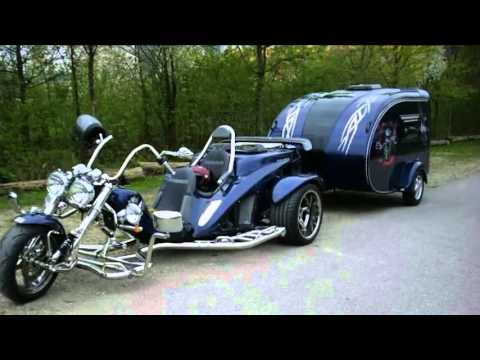 boom mustang family trike