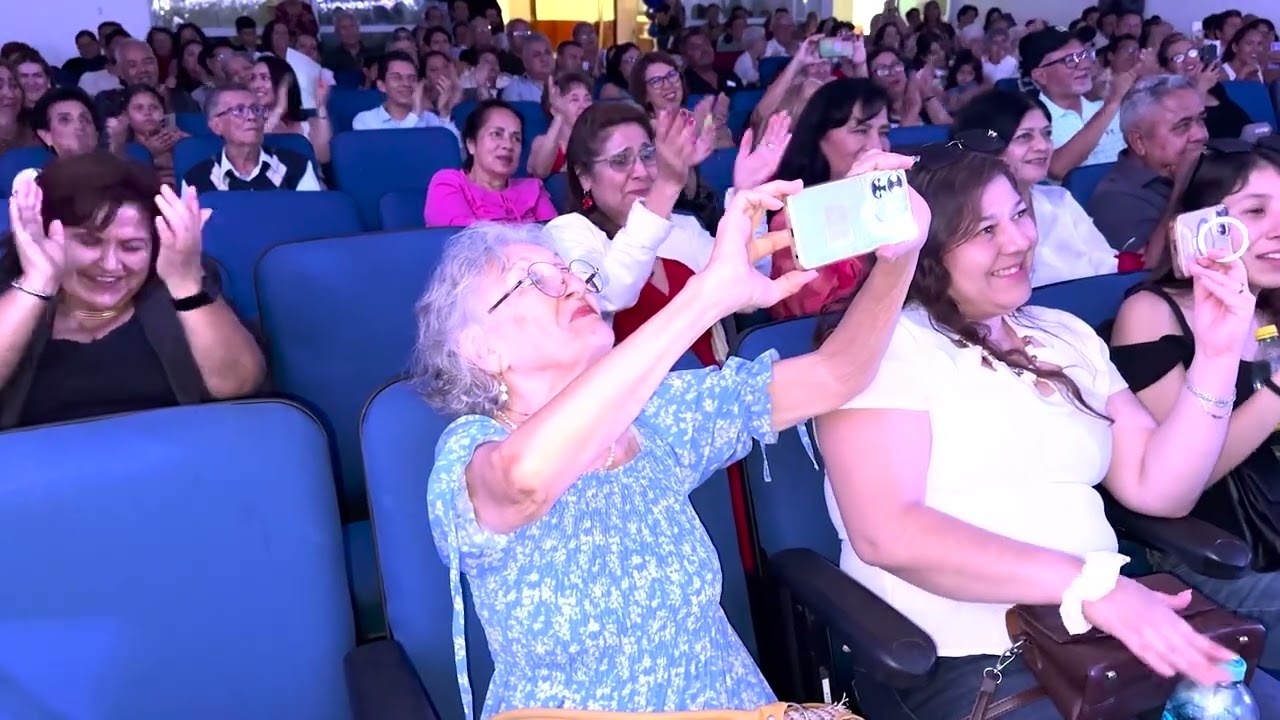 El-Un sueño (popurrí) Rondalla de Chapala. Actuación especial: Conrado Contreras