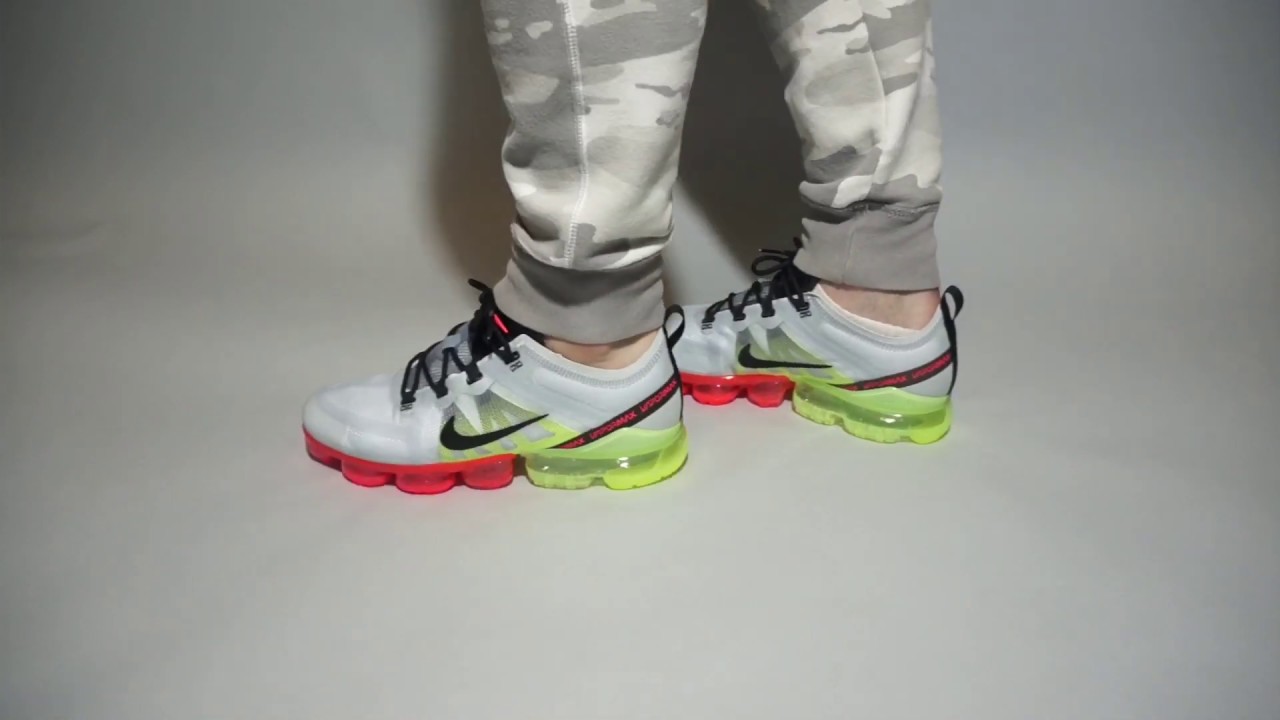 vapormax 2019 neon