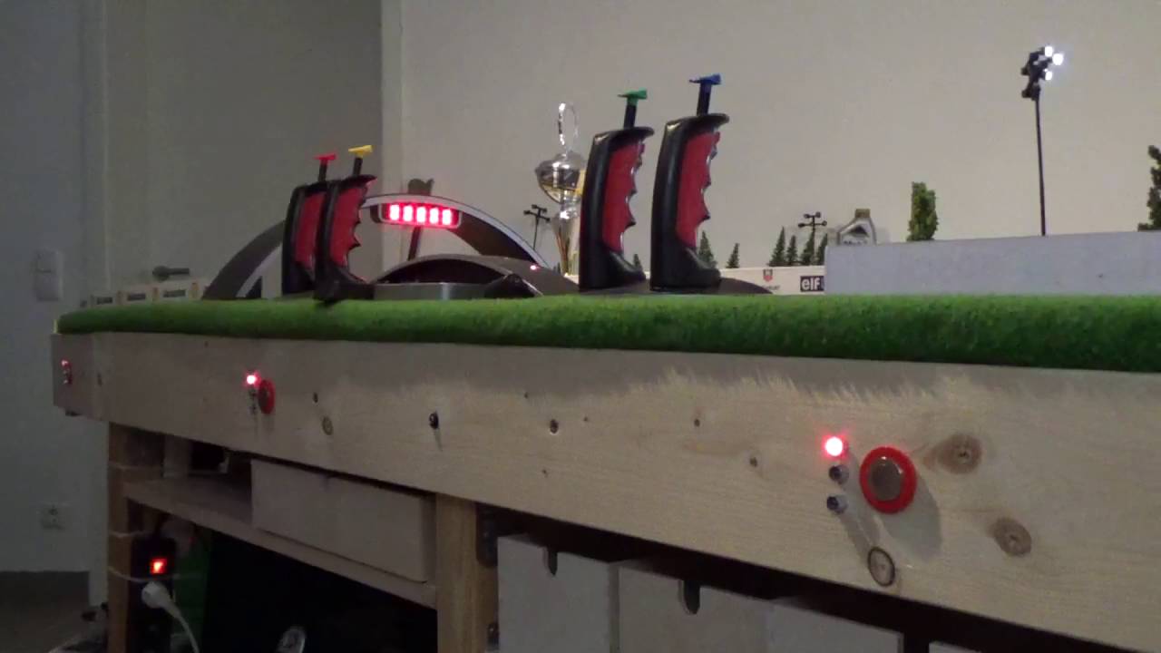 Vorführung LED Ampel unter CockpitXP (sprachgesteuert)