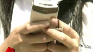 Battered Economy Taking Toll on Mobile Phones