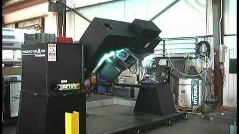 Panasonic Robotic Welding Arm and synchronized positioner.wmv