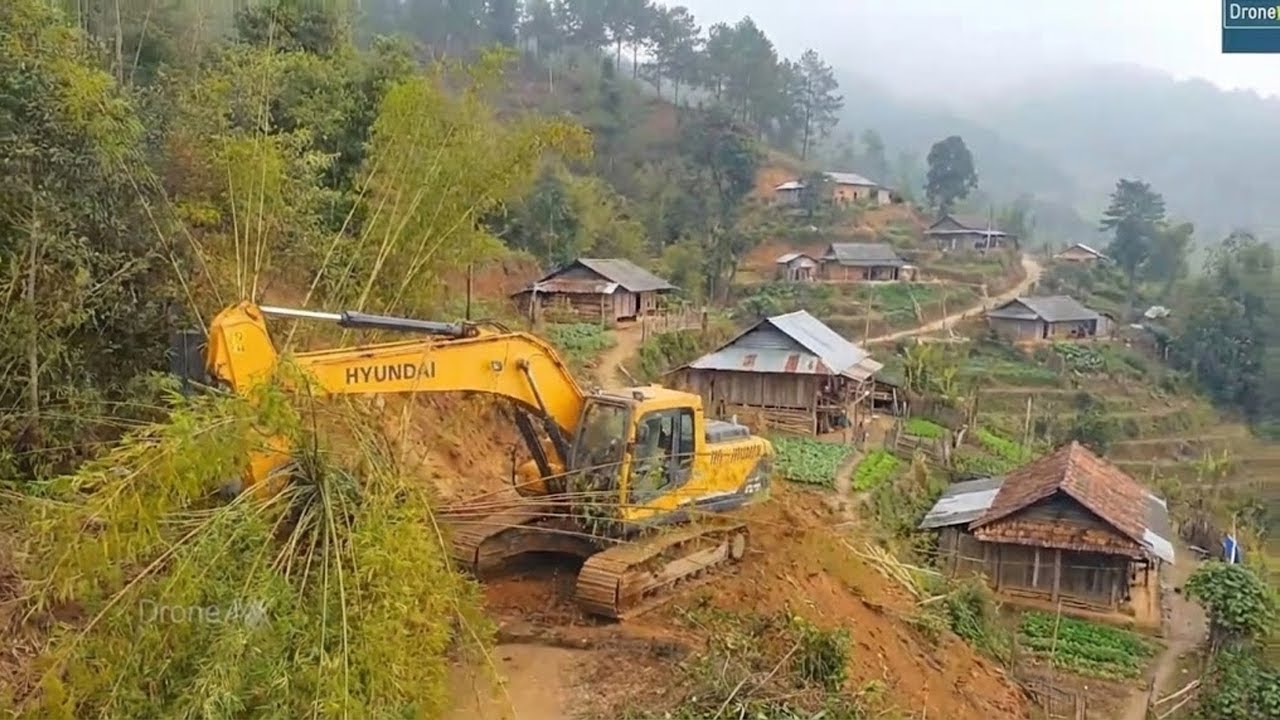 Mountain Regions Connection Road BAMBOO Mess and Huge Loads of Dirt Cleared