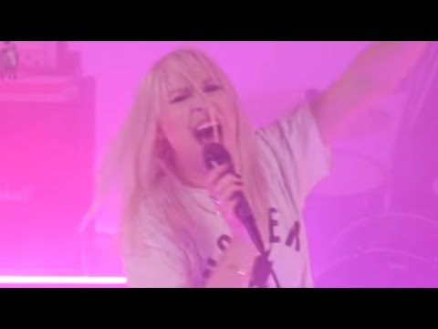 The Nearly Deads - Wonderland (Official Music Video)