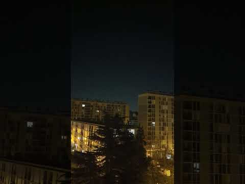 Un Intrus Déclenche La Grande Volée Des Cloches De L église De Ménilmontant