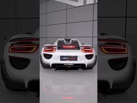 White Porsche 918
