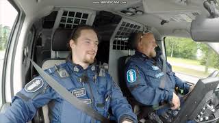 Poliisit Kuopio Renkaanvaihtoa ja Joukkotappelua