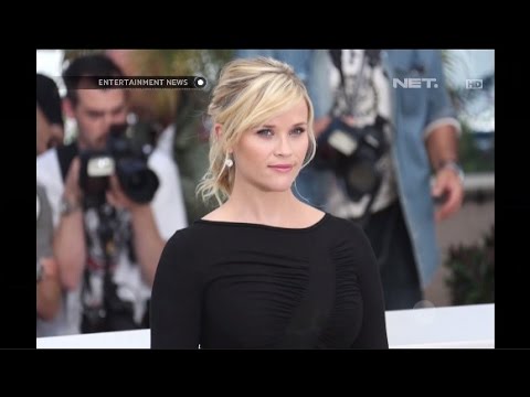5 Selebriti Hollywood yang tampil stylish saat hamil - YouTube