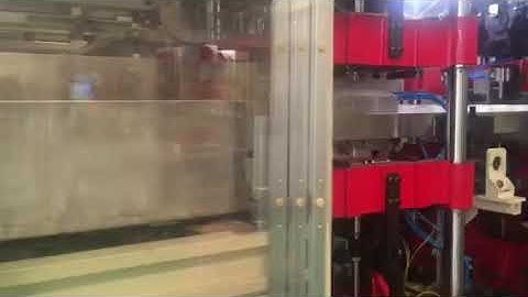 Mengxing MFC7660 Pressure forming machine with robot stacking