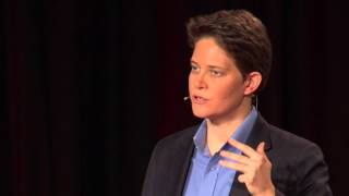 Finding your breakthrough idea | Dorie Clark | TEDxBeaconStreet