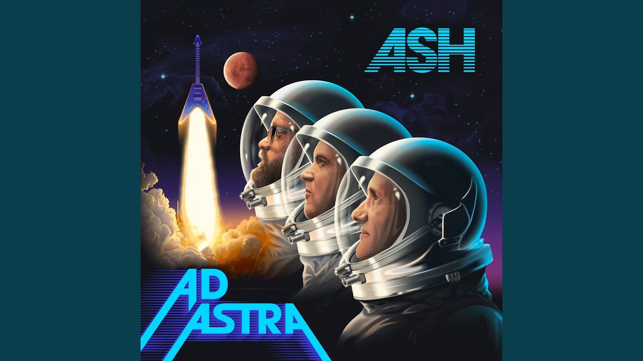 Guarda My Favourite Ghost su YouTube Guarda My Favourite Ghost su YouTube