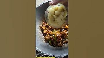 Chicken with bamboo shoot dry fry | Chicken masala 😋 | Aowa meoai jwng da paja 😘