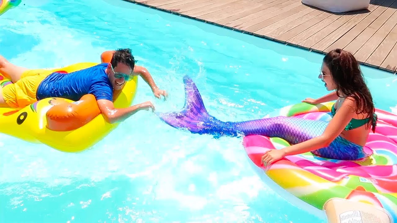 piscina di slime me contro te CHI CADE DAL GONFIABILE PERDE!!