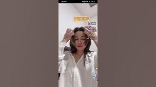 Bigo Live - Cewek baju putih main pisang live