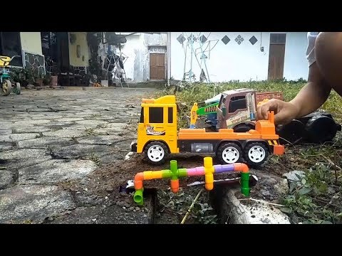  Mainan  Anak  Truk  Pasir  Membuat Jembatan Dengan Mainan  