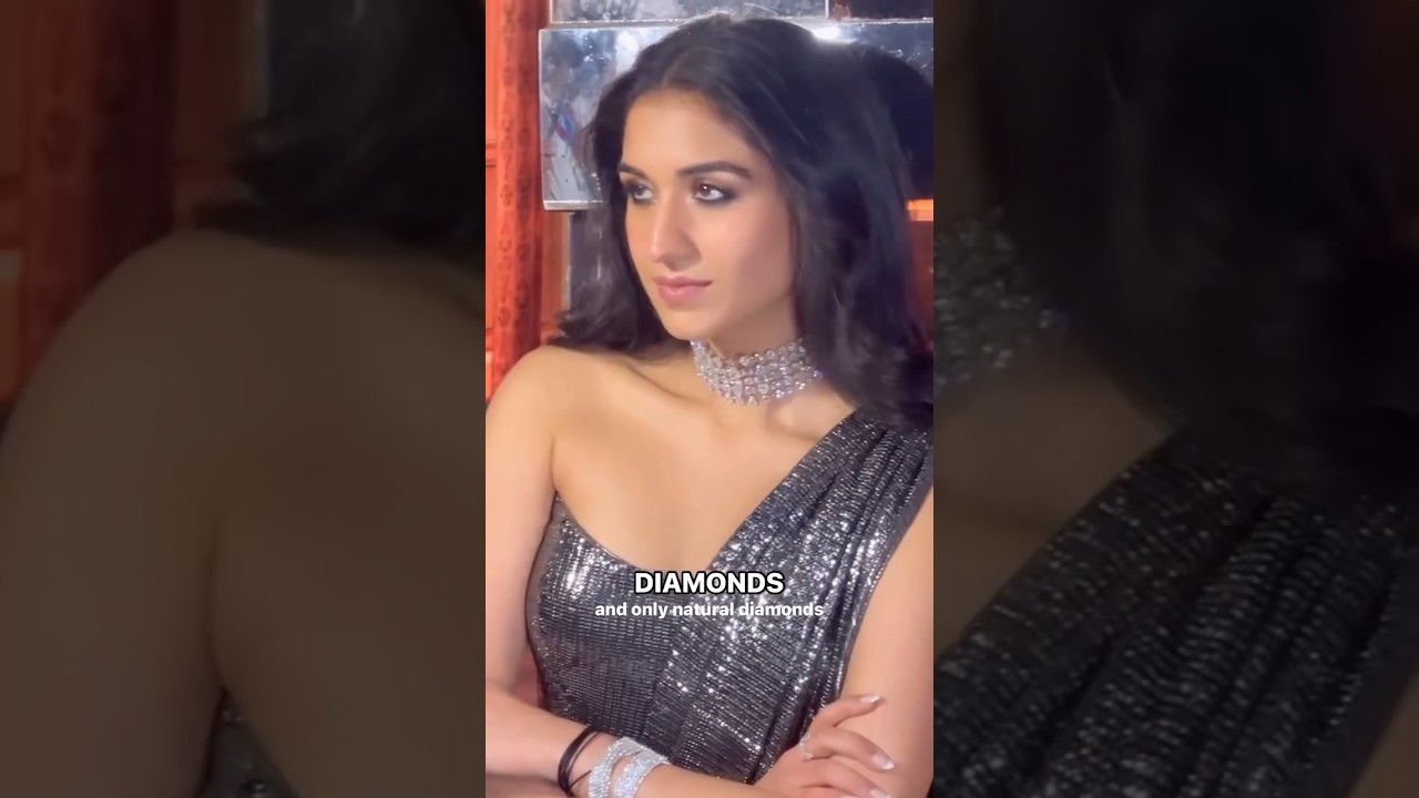 Radhika Merchant Redefines Elegance in a Classic Black Saree ✨🖤