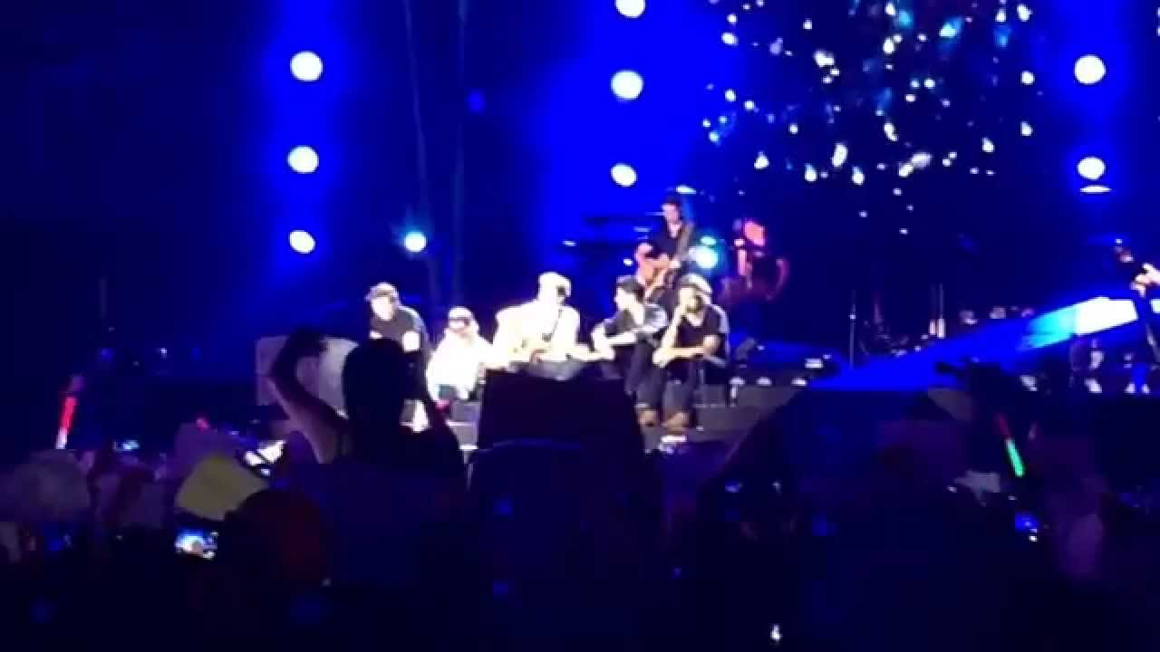 Little Things - One Direction - Rio de Janeiro - YouTube