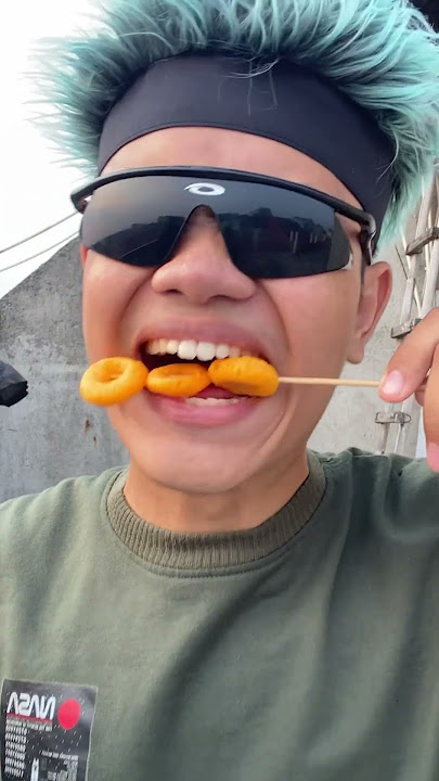 Kind Grandpa Eats Candy 🤯🍡🤏🏻Skewers and the Funny Ending yp465569 #shorts