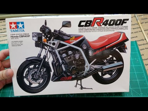 Tamiya CBR 400F 1:12 Scale Model Kit PT:1 - YouTube