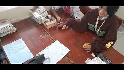 Học sinh lớp 7 trường Điểu Xiểng học nhóm môn Ngữ Văn