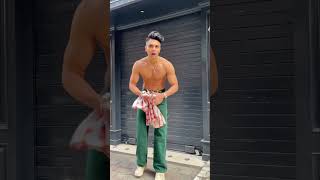 4 Outfit With Green Cargos