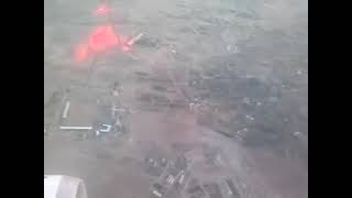 شاهد لحضة هبوط الطائرة في مطار صنعاء الدولي تصوير تلفون 2012