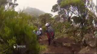 Grand Raid : la diagonale des fous - Faut Pas Rêver à La Réunion (extrait) Grand Raid : la diagonale des fous - Faut Pas Rêver à La Réunion (extrait)