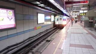 台北捷運C341型(205/206) lativ彩繪車進站(忠孝敦化).avi