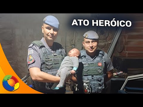 Policiais salvam recém-nascido executando manobra de Heimlich