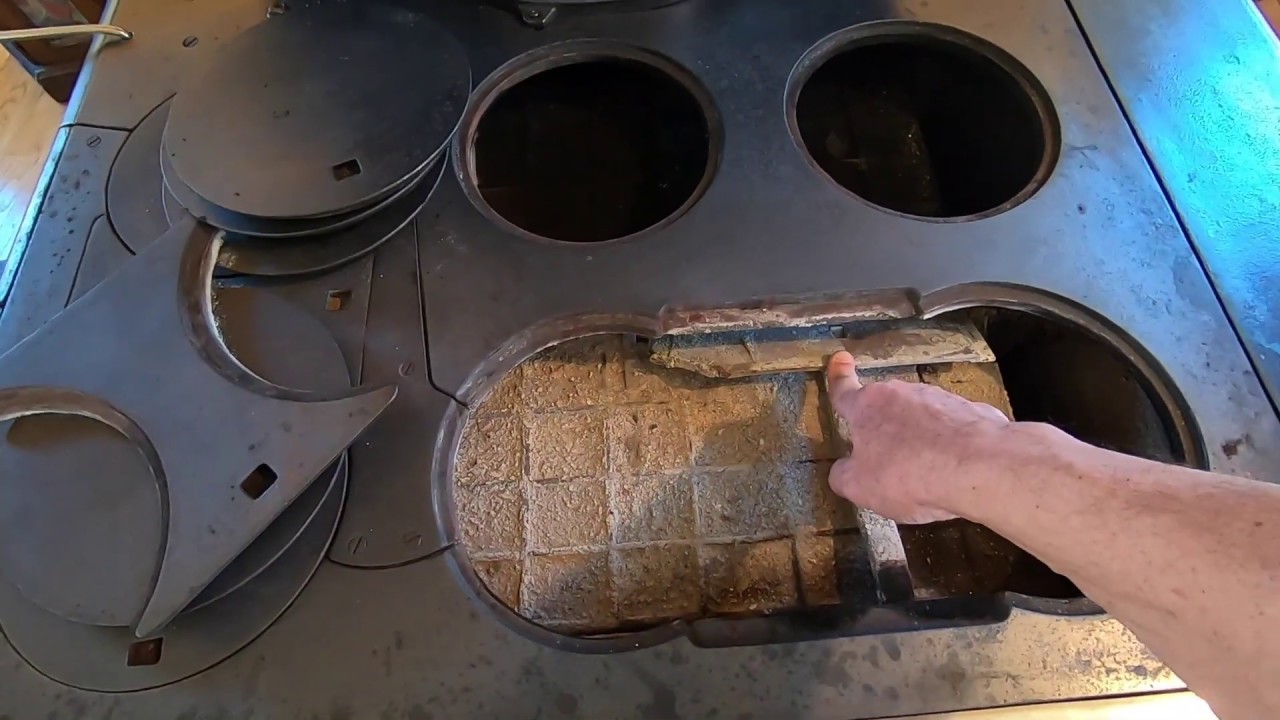 Antique Wood Cookstove,cleaning and firing