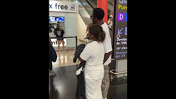 Arrivé De Dadju Au Barcelone 