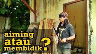 Cara membidik/aiming pada busur horsebow dengan teknik thumbdraw.